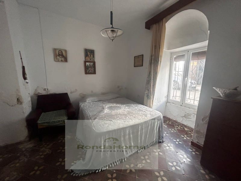 10 soveværelse Byhus til salg i Canete la Real - € 125.000 (Ref: 9082003)