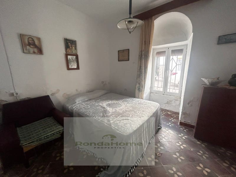 10 soveværelse Byhus til salg i Canete la Real - € 125.000 (Ref: 9082003)