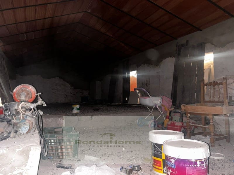 10 soveværelse Byhus til salg i Canete la Real - € 125.000 (Ref: 9082003)