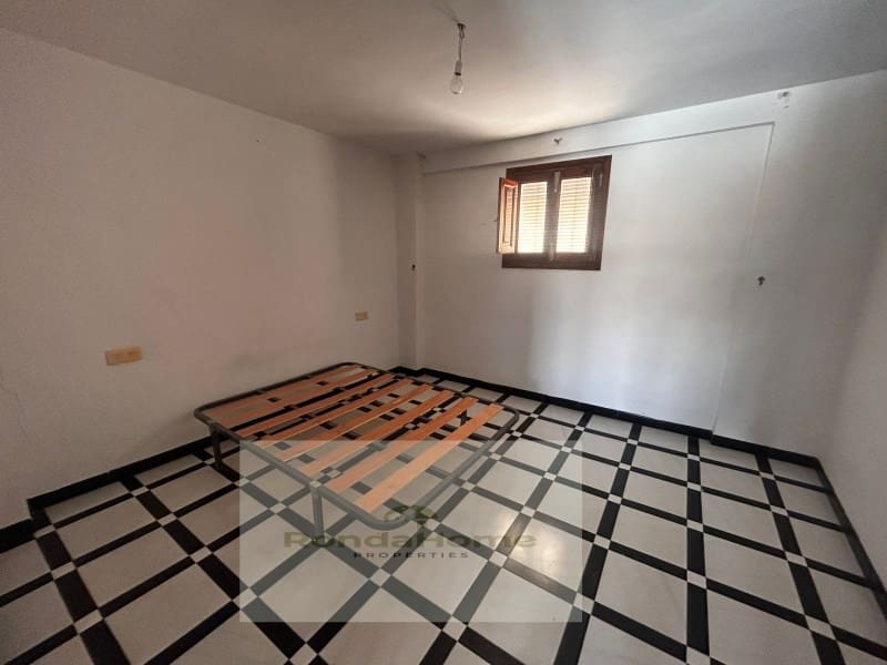 10 soveværelse Byhus til salg i Canete la Real - € 125.000 (Ref: 9082003)