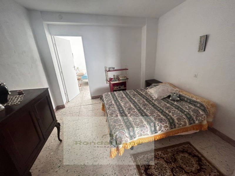 10 soveværelse Byhus til salg i Canete la Real - € 125.000 (Ref: 9082003)