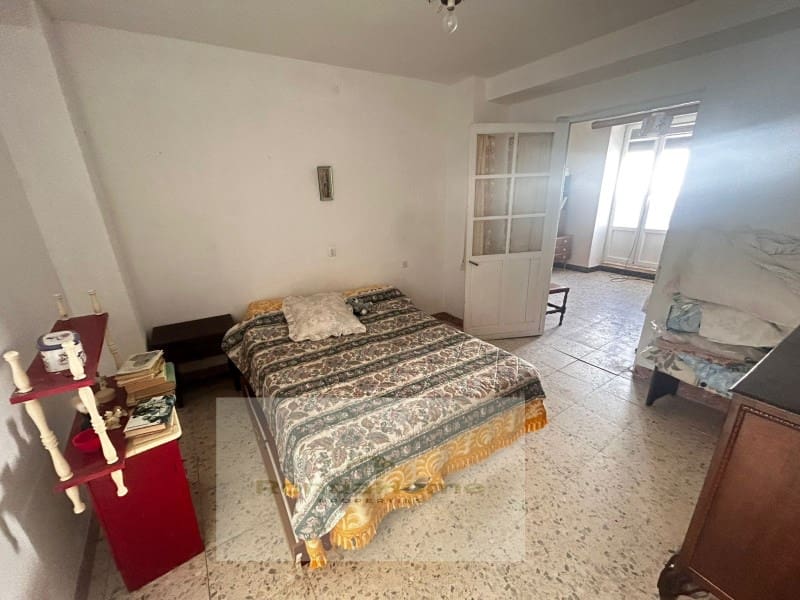 10 soveværelse Byhus til salg i Canete la Real - € 125.000 (Ref: 9082003)