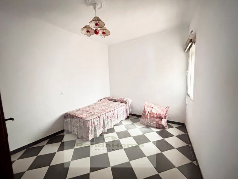 4 sypialnia Dom na sprzedaż w Benaojan - 89 500 € (Ref: 9082010)