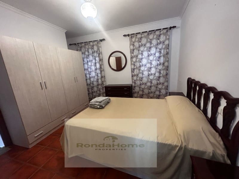 1 soveværelse Byhus til salg i Benaojan - € 50.000 (Ref: 9082011)