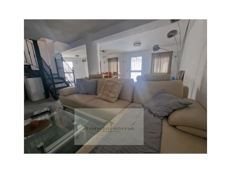 3 soveværelse Finca/Landehus til salg i Ronda med swimmingpool - € 250.000 (Ref: 9101286)