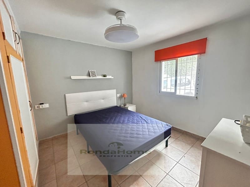 3 soveværelse Finca/Landehus til salg i Ronda med swimmingpool - € 250.000 (Ref: 9101286)