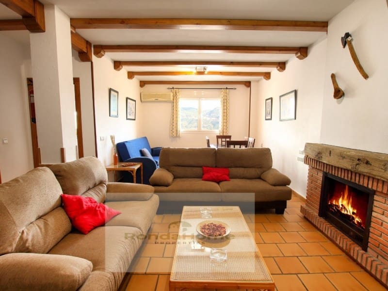 4 soveværelse Finca/Landehus til salg i Cortes de la Frontera med garage - € 190.000 (Ref: 9105060)