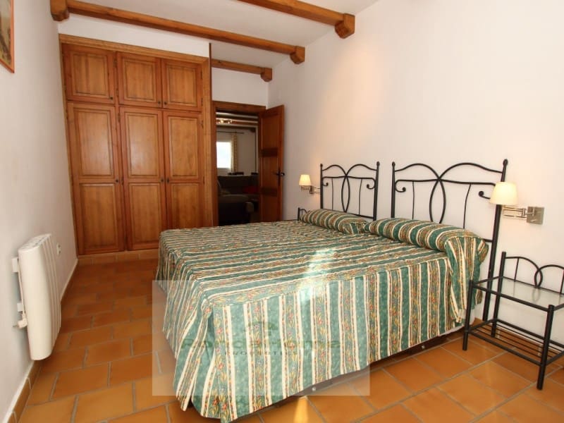 4 soveværelse Finca/Landehus til salg i Cortes de la Frontera med garage - € 190.000 (Ref: 9105060)