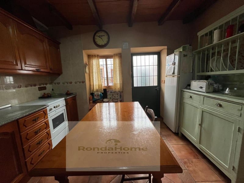 7 soveværelse Finca/Landehus til salg i Antequera - € 430.000 (Ref: 9105065)