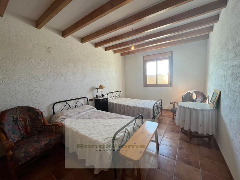 7 soveværelse Finca/Landehus til salg i Antequera - € 430.000 (Ref: 9105065)