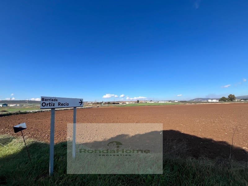 7 soveværelse Finca/Landehus til salg i Antequera - € 430.000 (Ref: 9105065)