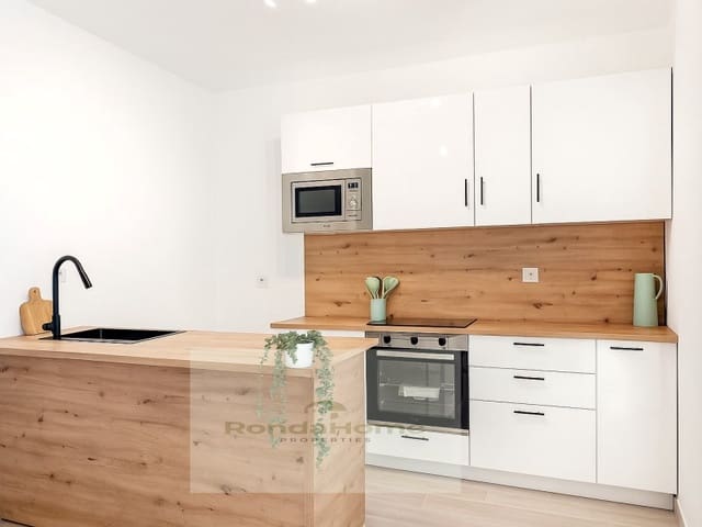 3 bedroom Townhouse for sale in Algarrobo - € 189,000 (Ref: 9107263)