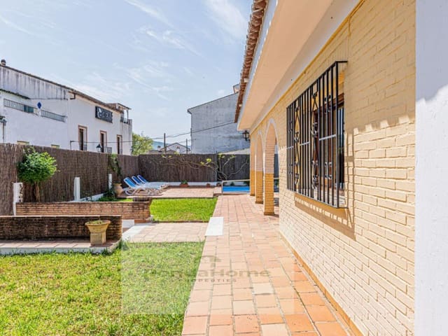 4 soverom Villa til salgs i Cortes de la Frontera med svømmebasseng garasje - € 284 000 (Ref: 9118898)