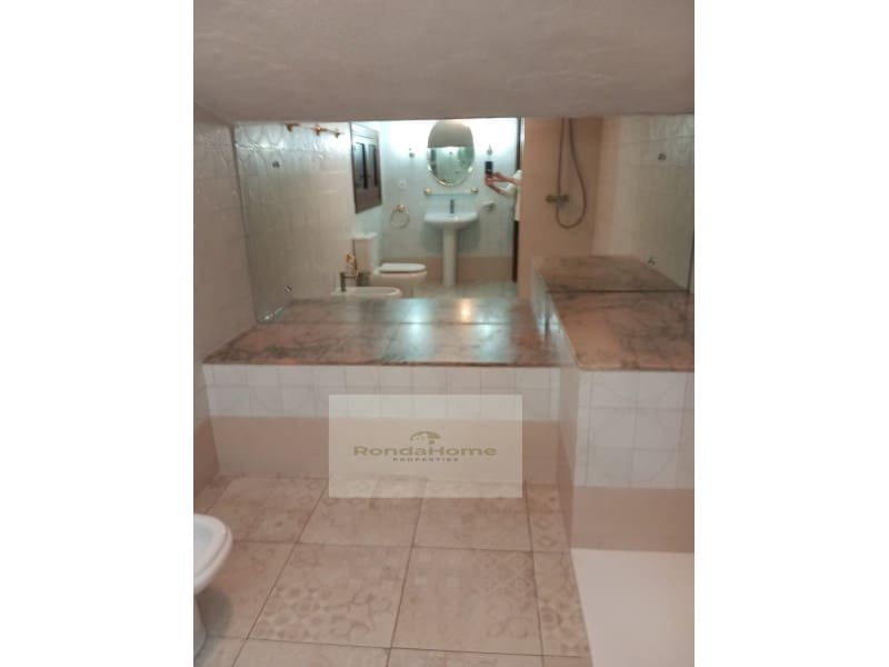 4 soveværelse Villa til salg i Cortes de la Frontera med swimmingpool garage - € 284.000 (Ref: 9118898)