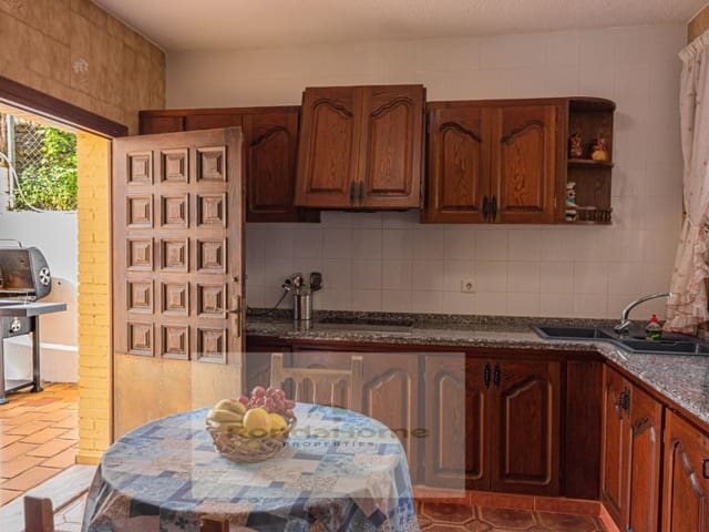 4 soverom Villa til salgs i Cortes de la Frontera med svømmebasseng garasje - € 284 000 (Ref: 9118898)