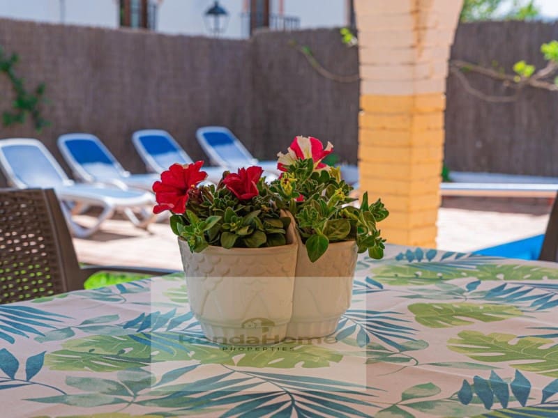 4 soveværelse Villa til salg i Cortes de la Frontera med swimmingpool garage - € 284.000 (Ref: 9118898)