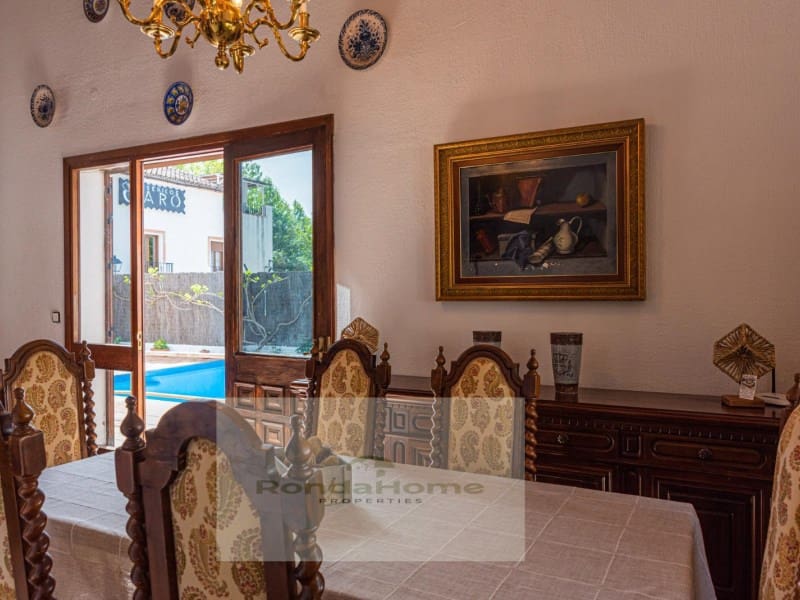 4 soveværelse Villa til salg i Cortes de la Frontera med swimmingpool garage - € 284.000 (Ref: 9118898)