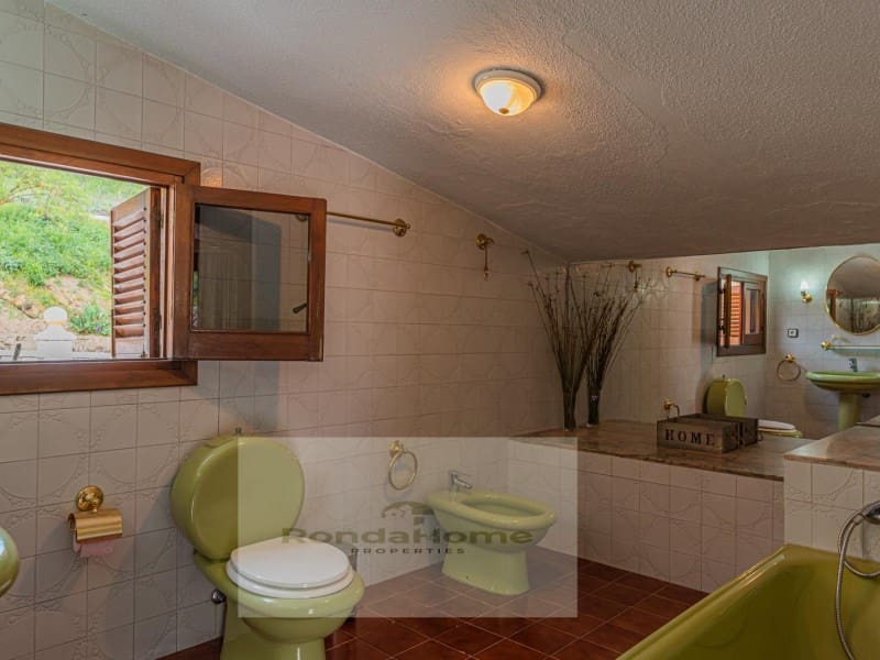 4 soveværelse Villa til salg i Cortes de la Frontera med swimmingpool garage - € 284.000 (Ref: 9118898)