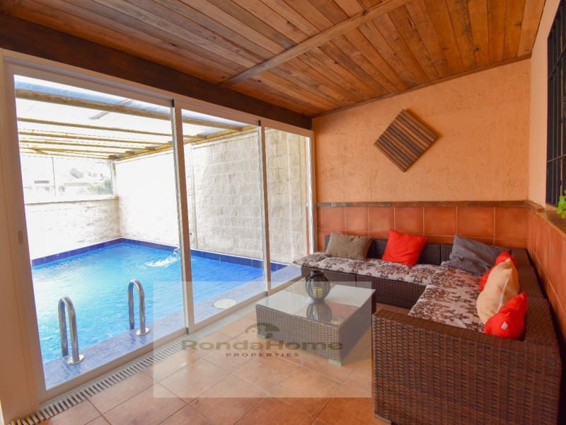 3 sypialnia Willa na sprzedaż w Arriate z garażem - 249 000 € (Ref: 9125529)