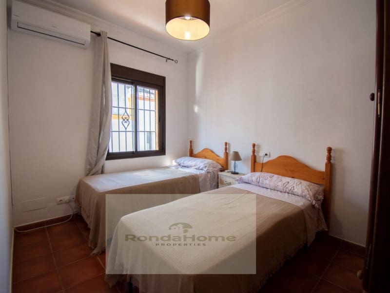 3 sypialnia Willa na sprzedaż w Arriate z garażem - 249 000 € (Ref: 9125529)