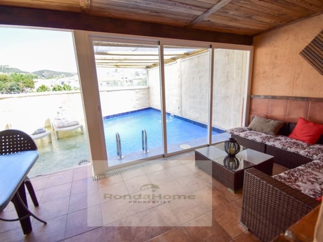 3 chambre Villa/Maison à vendre à Arriate avec garage - 249 000 € (Ref: 9125529)