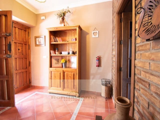 3 chambre Villa/Maison à vendre à Arriate avec garage - 249 000 € (Ref: 9125529)