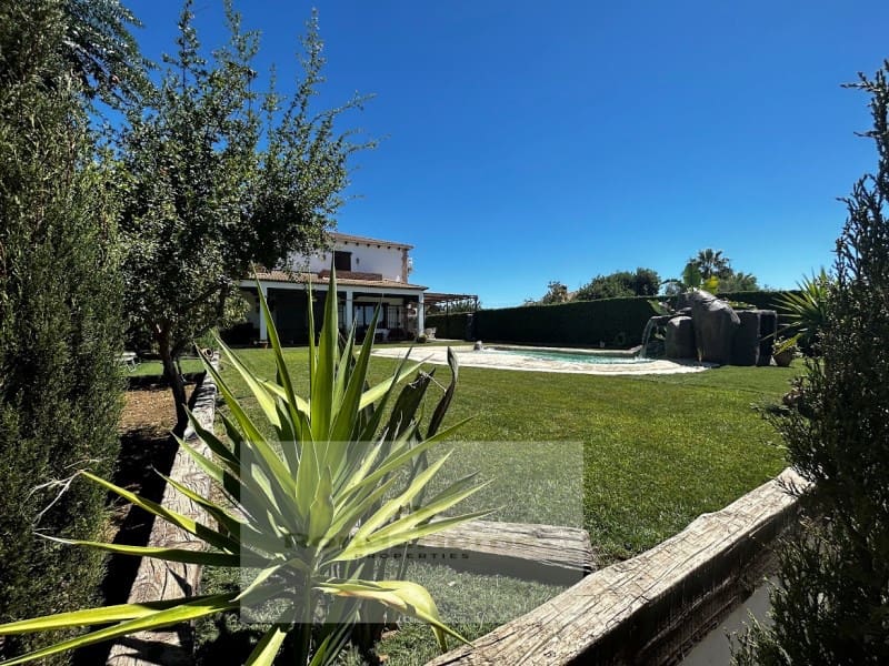 5 slaapkamer Villa te koop in Setenil de las Bodegas - € 600.000 (Ref: 9125531)