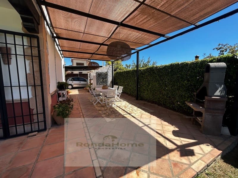 5 slaapkamer Villa te koop in Setenil de las Bodegas - € 600.000 (Ref: 9125531)