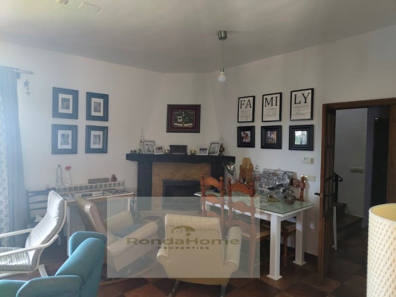 5 slaapkamer Villa te koop in Setenil de las Bodegas - € 600.000 (Ref: 9125531)