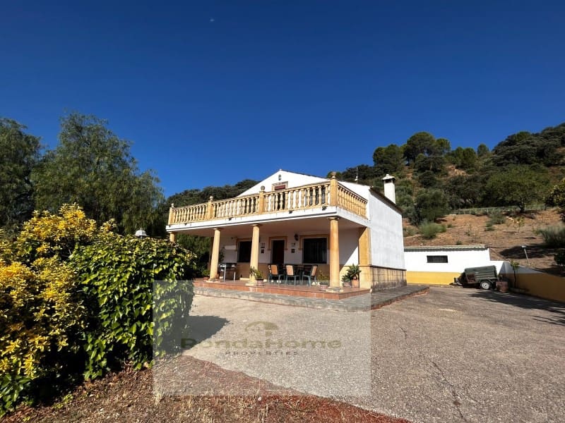 3 sovrum Finca/Hus på landet till salu i Ronda med pool garage - 650 000 € (Ref: 9132659)