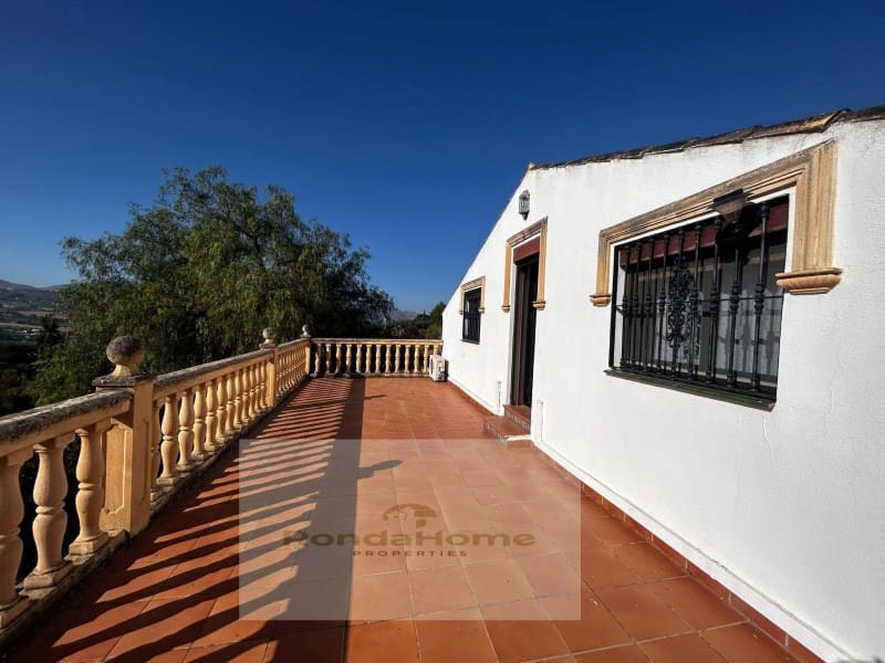 3 sovrum Finca/Hus på landet till salu i Ronda med pool garage - 650 000 € (Ref: 9132659)