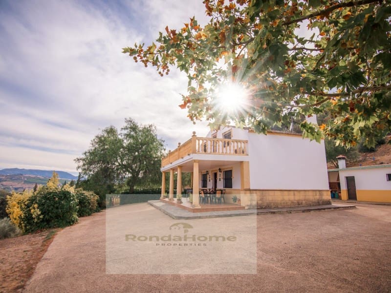3 sovrum Finca/Hus på landet till salu i Ronda med pool garage - 650 000 € (Ref: 9132659)