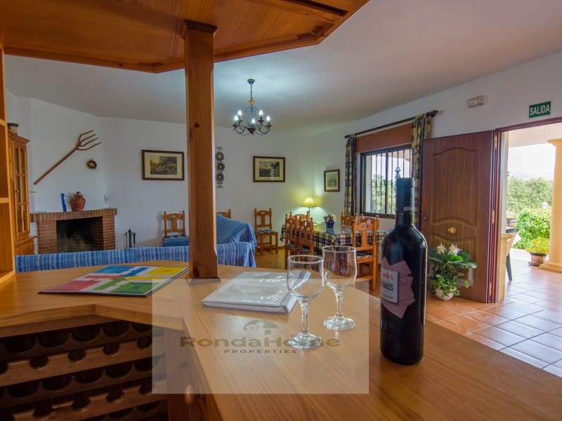 3 sovrum Finca/Hus på landet till salu i Ronda med pool garage - 650 000 € (Ref: 9132659)