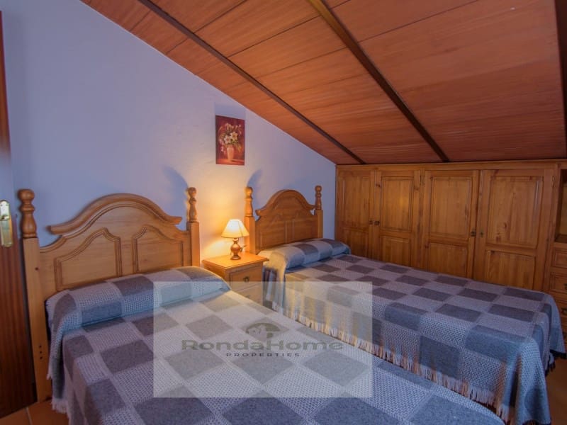 3 sovrum Finca/Hus på landet till salu i Ronda med pool garage - 650 000 € (Ref: 9132659)