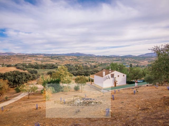 3 soveværelse Finca/Landehus til salg i Ronda med swimmingpool garage - € 650.000 (Ref: 9132659)