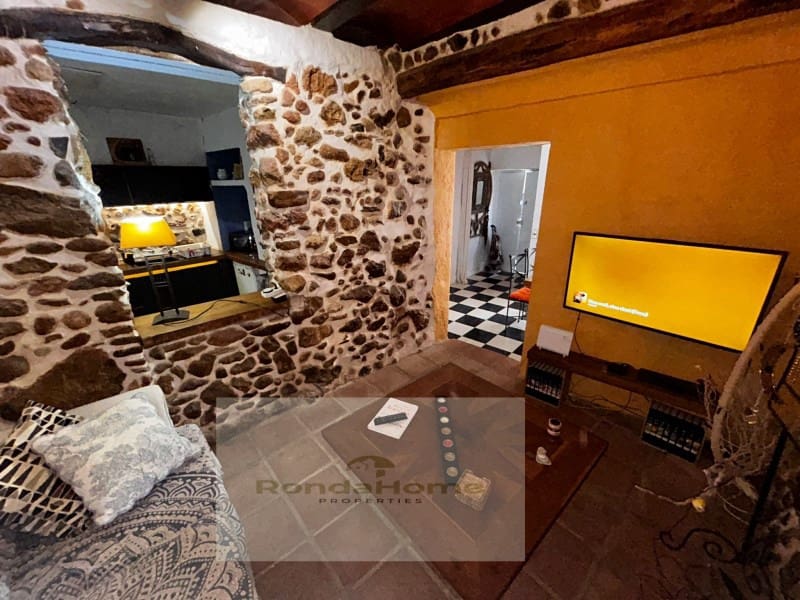 3 bedroom Townhouse for sale in Algodonales - € 125,000 (Ref: 9174874)