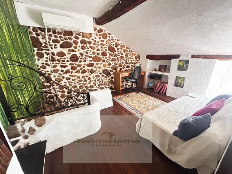 3 bedroom Townhouse for sale in Algodonales - € 125,000 (Ref: 9174874)