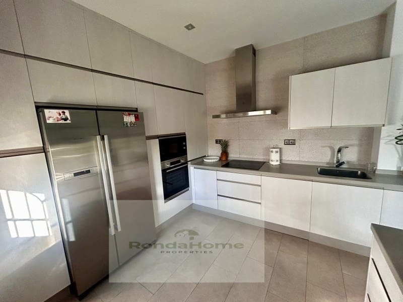 3 soveværelse Byhus til salg i Zahara de la Sierra - € 196.000 (Ref: 9176825)