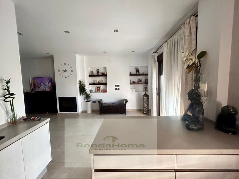 3 soveværelse Byhus til salg i Zahara de la Sierra - € 196.000 (Ref: 9176825)