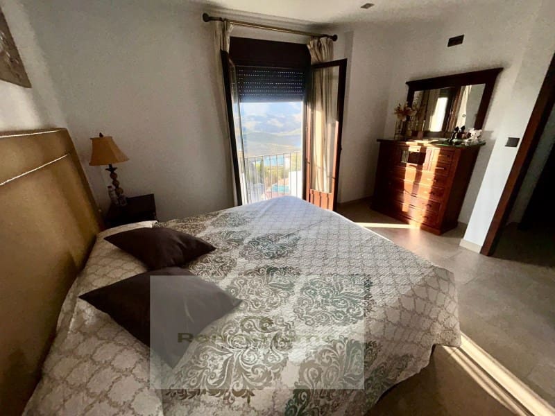 3 soveværelse Byhus til salg i Zahara de la Sierra - € 196.000 (Ref: 9176825)