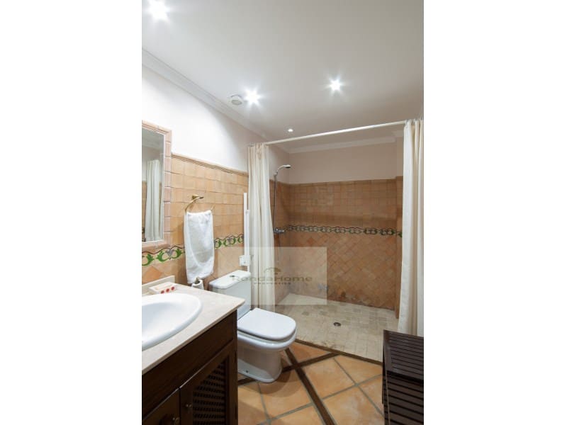 6 soveværelse Villa til salg i Fuengirola med garage - € 980.000 (Ref: 9198557)