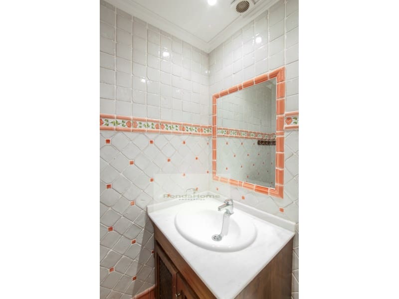 6 soveværelse Villa til salg i Fuengirola med garage - € 980.000 (Ref: 9198557)