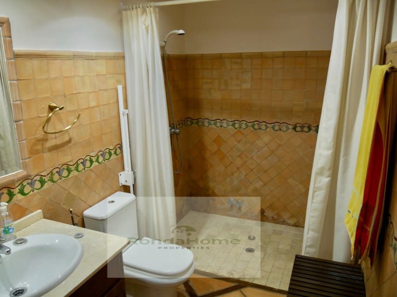 6 soveværelse Villa til salg i Fuengirola med garage - € 980.000 (Ref: 9198557)