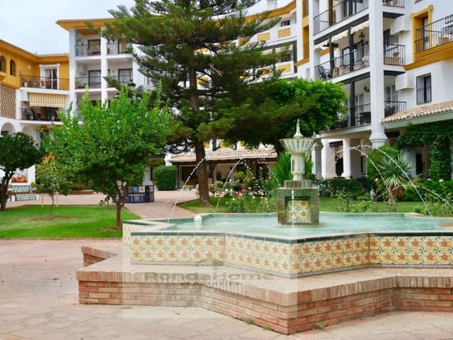 6 soverom Villa til salgs i Centro ciudad, Fuengirola med garasje - € 980 000 (Ref: 9198557)