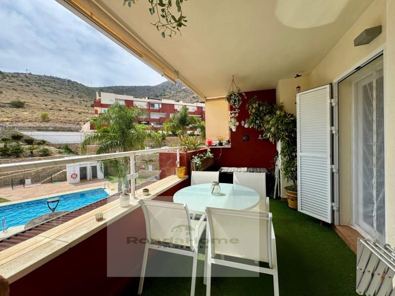 2 slaapkamer Flat te koop in Benalmadena met zwembad - € 330.000 (Ref: 9198558)