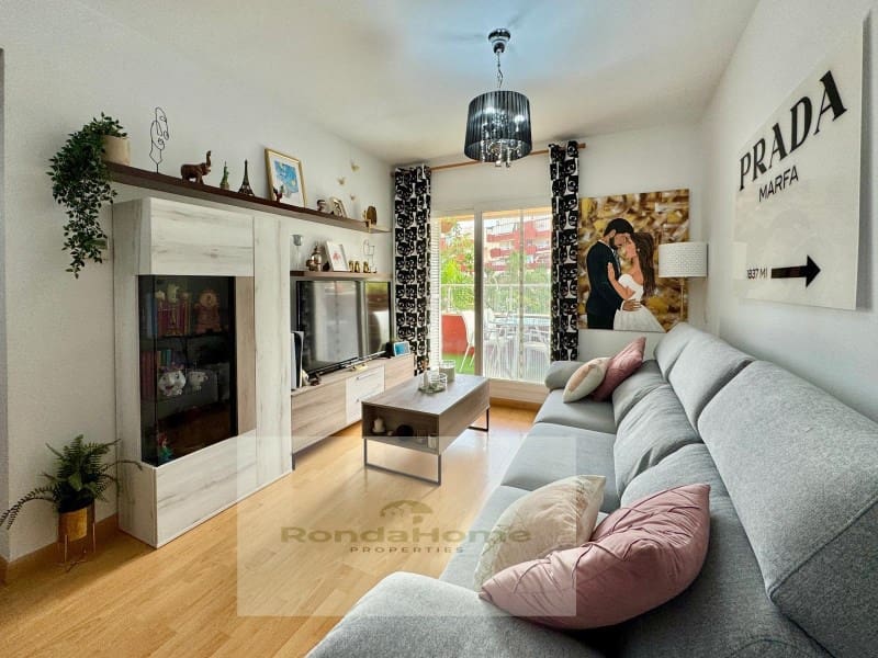 2 slaapkamer Flat te koop in Benalmadena met zwembad - € 330.000 (Ref: 9198558)