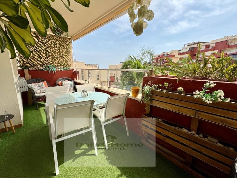 2 slaapkamer Flat te koop in Benalmadena met zwembad - € 330.000 (Ref: 9198558)
