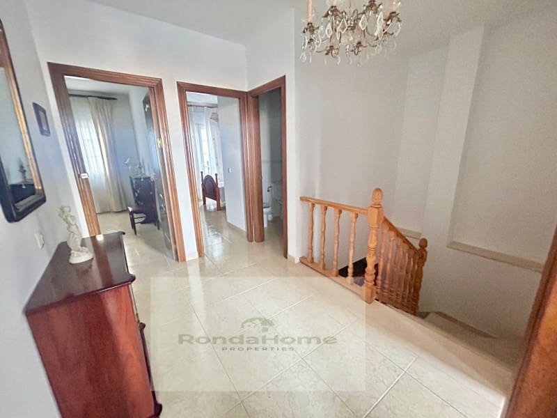 4 soveværelse Byhus til salg i El Gastor med garage - € 130.000 (Ref: 9240261)