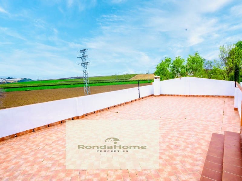 4 sypialnia Finka/Dom wiejski na sprzedaż w Villamartin z basenem garażem - 518 000 € (Ref: 9305187)