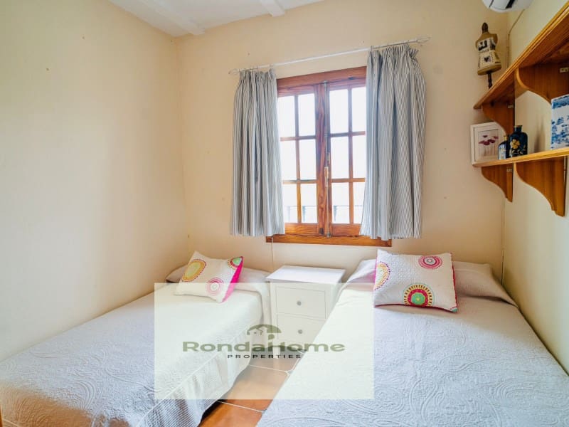 4 sypialnia Finka/Dom wiejski na sprzedaż w Villamartin z basenem garażem - 518 000 € (Ref: 9305187)